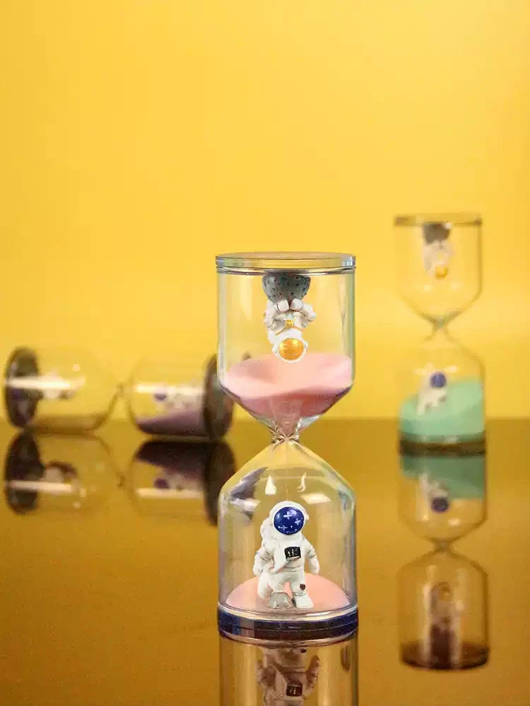 Pink sand astronaut hourglass decor for room decoration and birthday gift