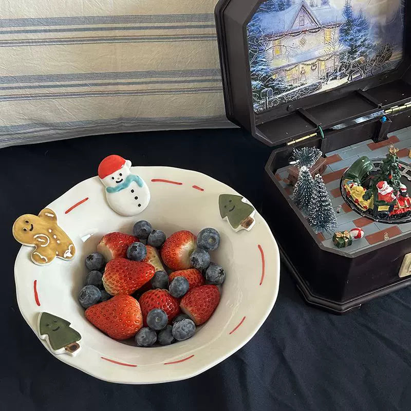 Christmas Ceramic Dessert Plate – Cute Hand-Painted Holiday Tableware Set  Decorla