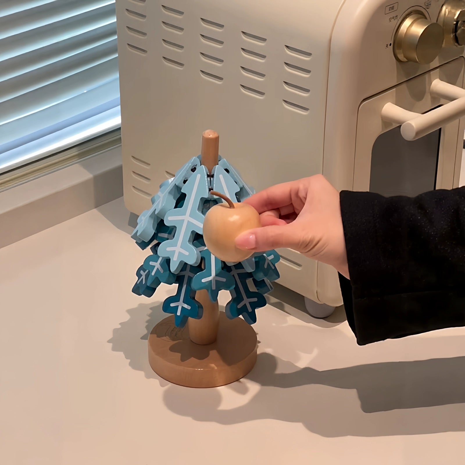 Christmas Tree Heat Insulation Mat – Snowflake Silicone Pot Mat & Table Placemat  Decorla