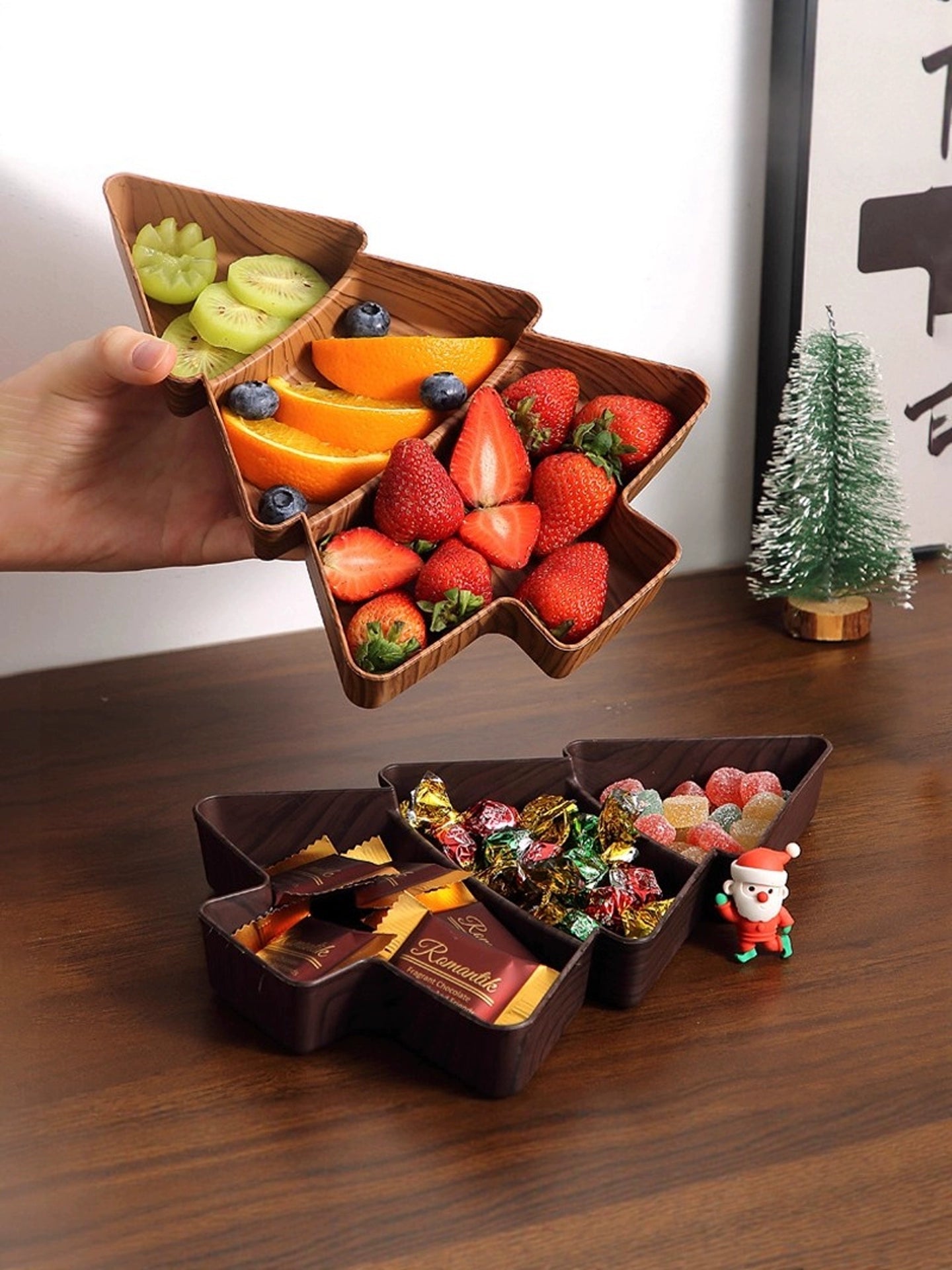 Christmas Tree Snack Tray – Wooden Texture Multi-Compartment Holiday Serving Plate  Decorla