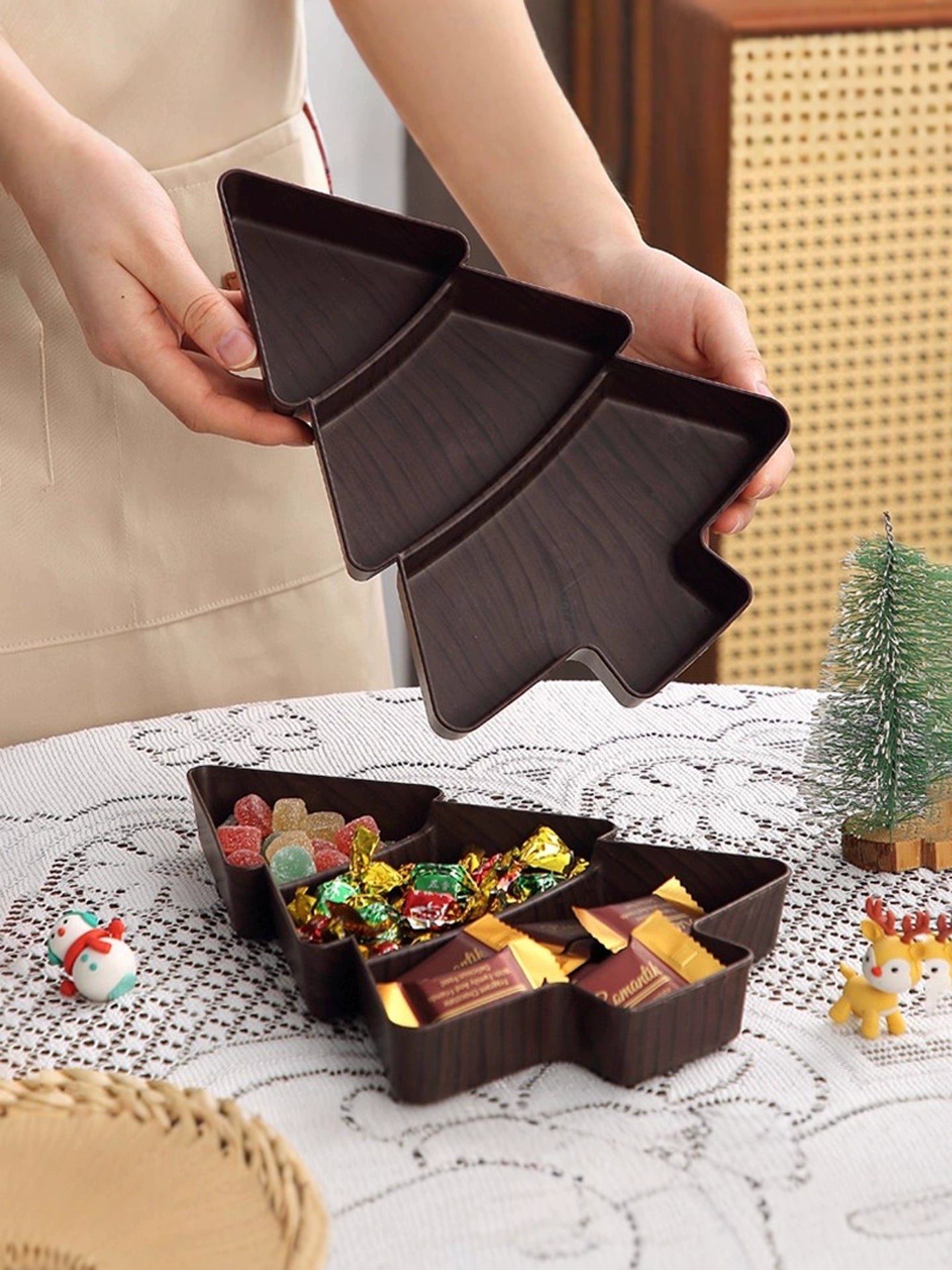 Christmas Tree Snack Tray – Wooden Texture Multi-Compartment Holiday Serving Plate  Decorla