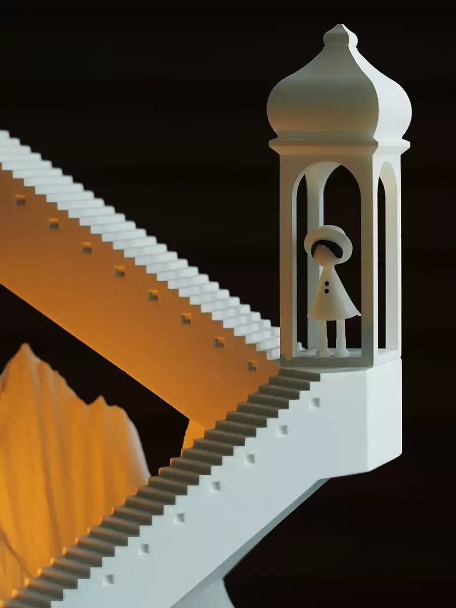 Close-up of aroma lamp tower and steps for home fragrance