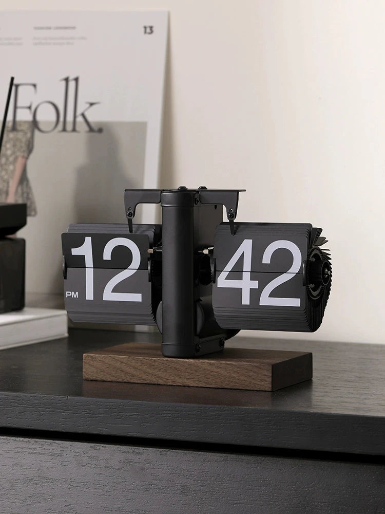 Retro Mechanical Flip Clock – Minimalist Desk & Table Clock Decoration  Decorla